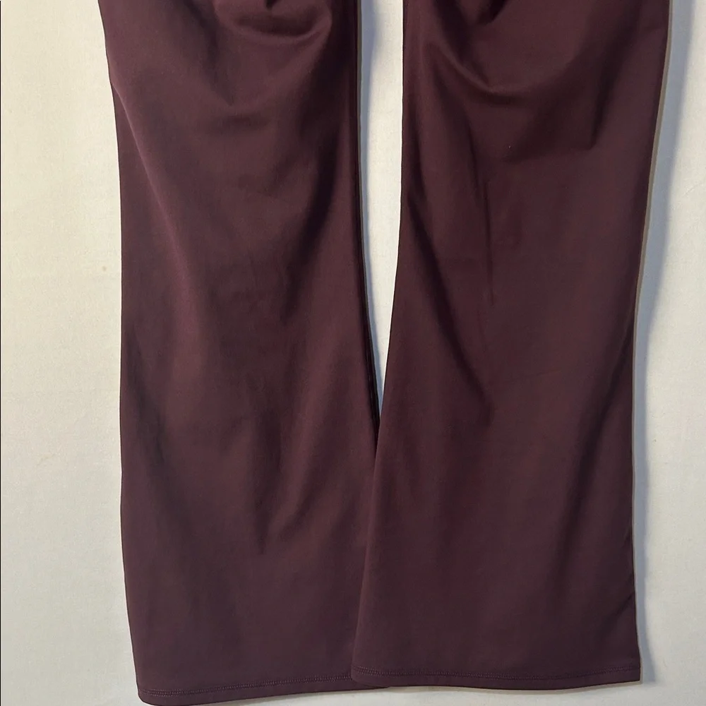 Champion Women’s Black Soft Touch Flare Leggings Burgundy Size 2XL. NWT - Picture 4 of 11